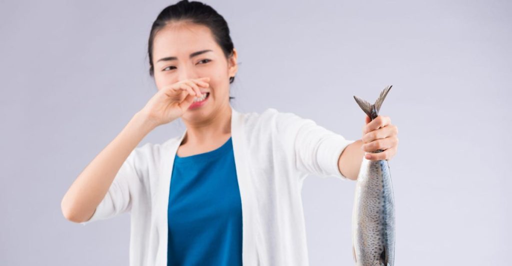 শুঁটকির গন্ধ দূর করার উপায়